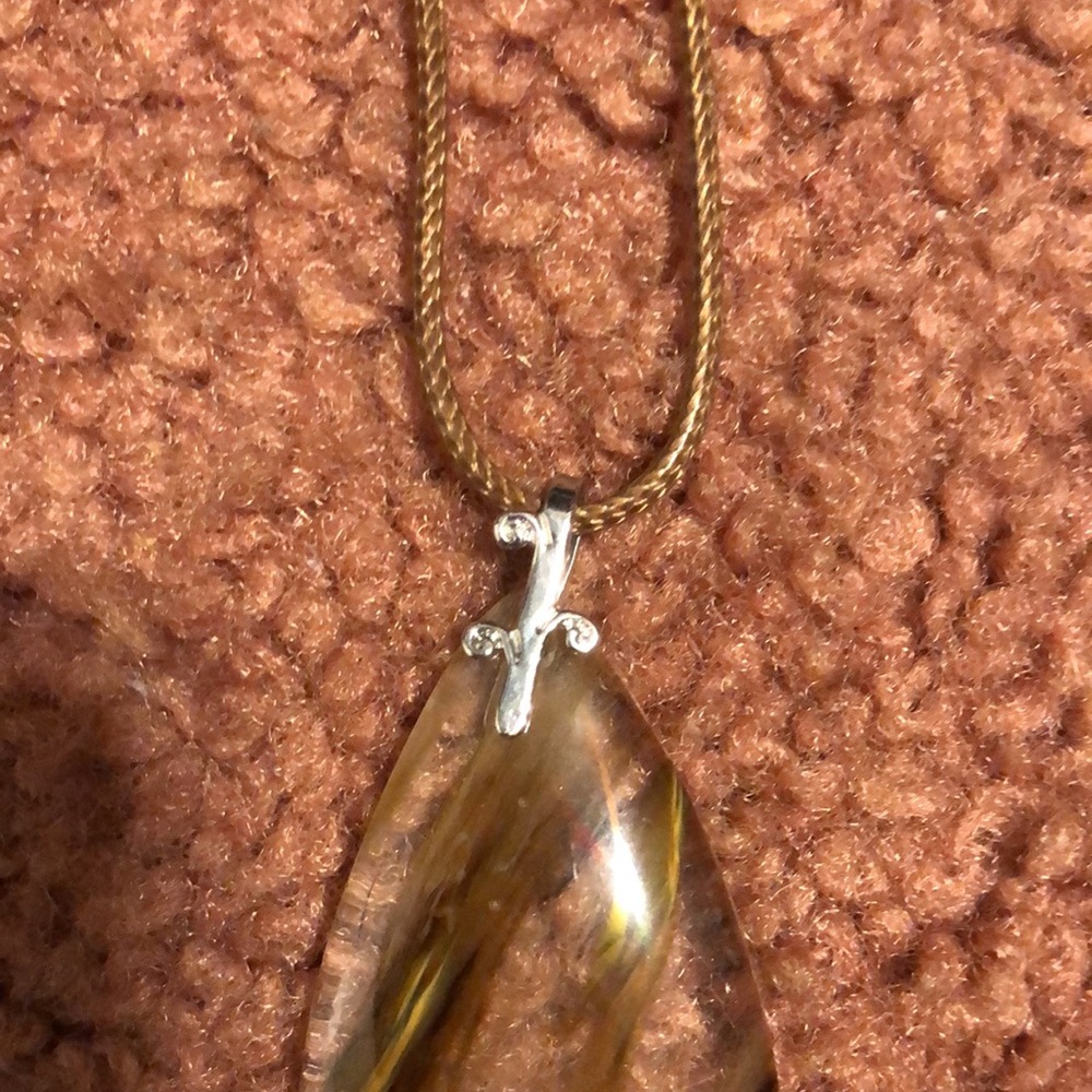 Absolutely Stunning Vintage Stone Necklace - Picture 5 of 7